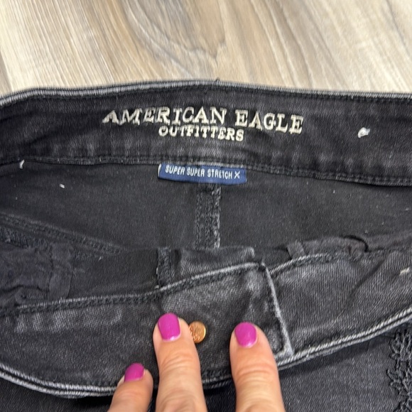 American Eagle Outfitters high rise shortie Black Jean Shorts with Lace Trim 4 - Picture 4 of 6